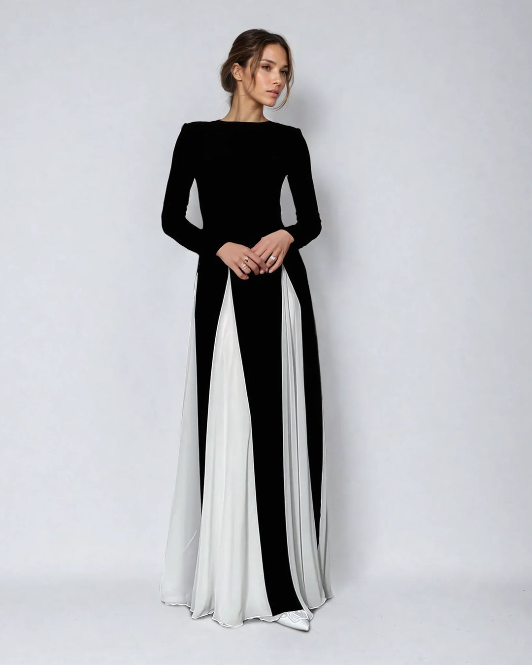 MATILDE | DRESS WITH REDEFINED STYLE