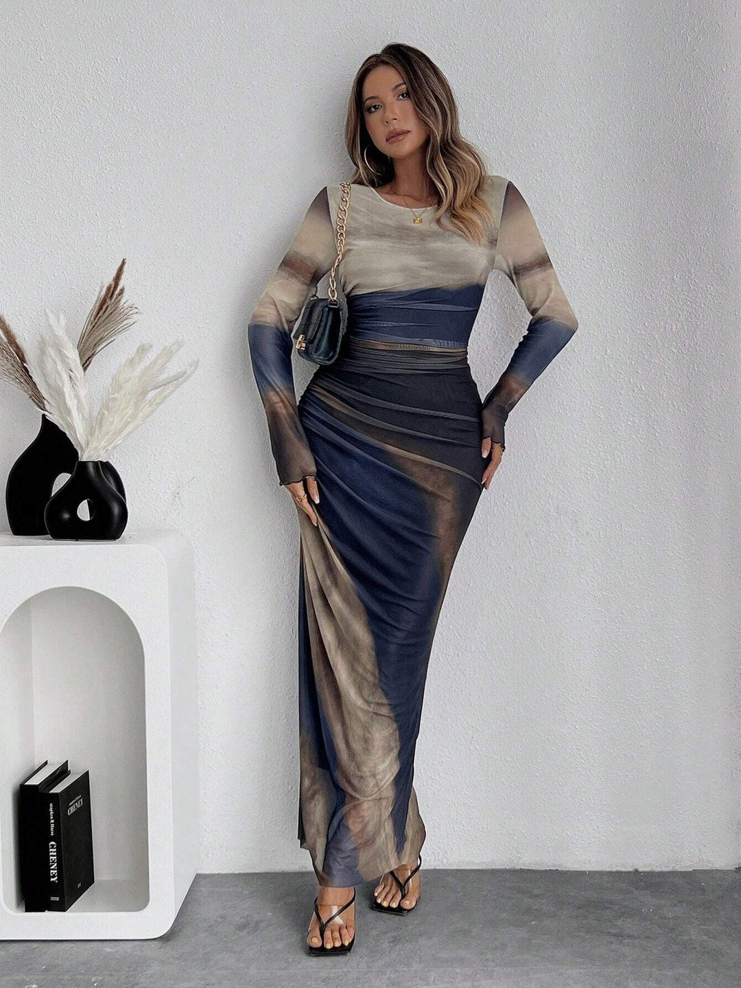 KEEVA | PRINTED LONG SLEEVE BODYCON MAXI DRESS