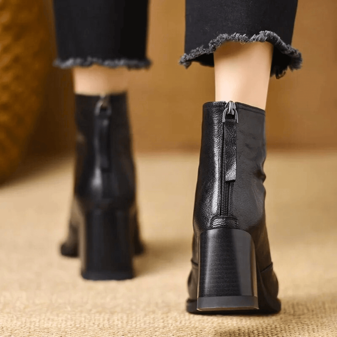 EMER | STACKED HEEL LEATHER ANKLE BOOT