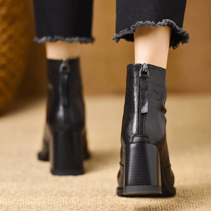 EMER | STACKED HEEL LEATHER ANKLE BOOT